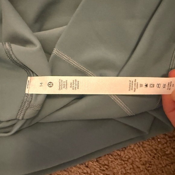 Lululemon High-Waisted Leggings - Sage Green - Picture 3 of 3